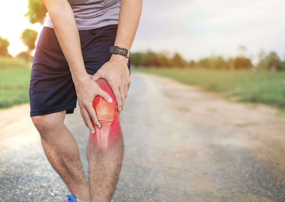 Practical Tips for Managing Knee Pain While Staying Active